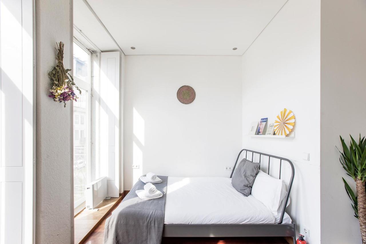 Bonjardim Studio W/ Balcony By Lovelystay ปอร์โต ภายนอก รูปภาพ