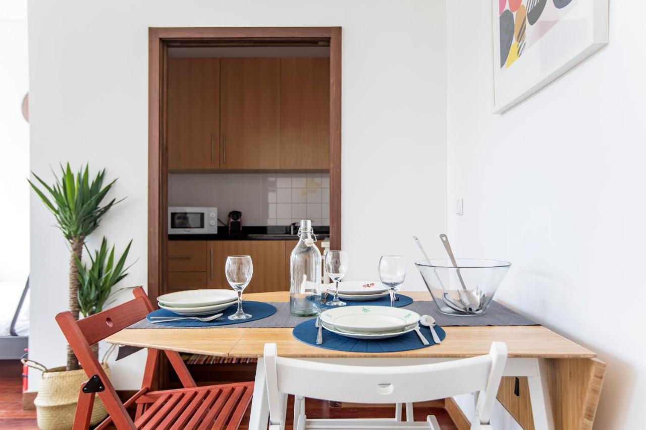 Bonjardim Studio W/ Balcony By Lovelystay ปอร์โต ภายนอก รูปภาพ